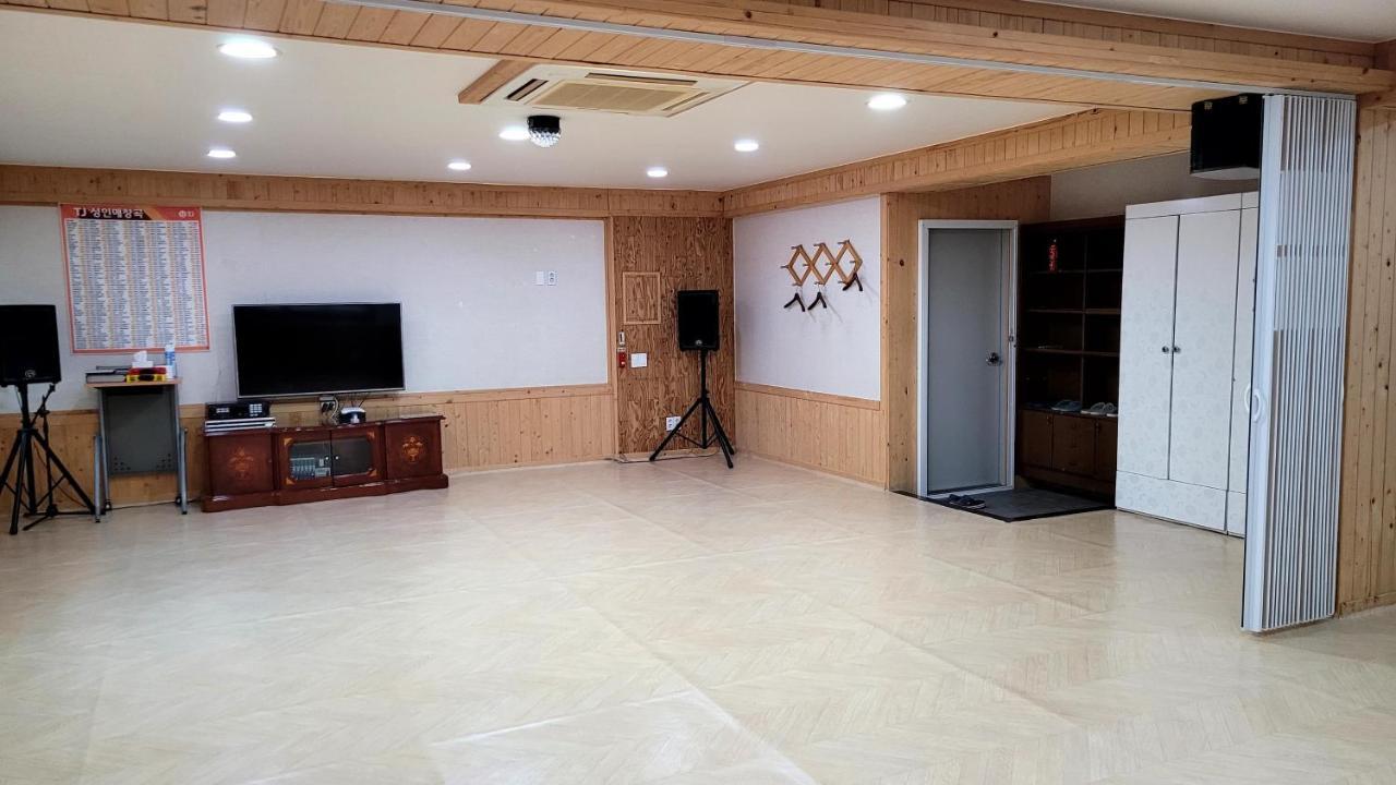 Rg Pension Hadong Exterior foto